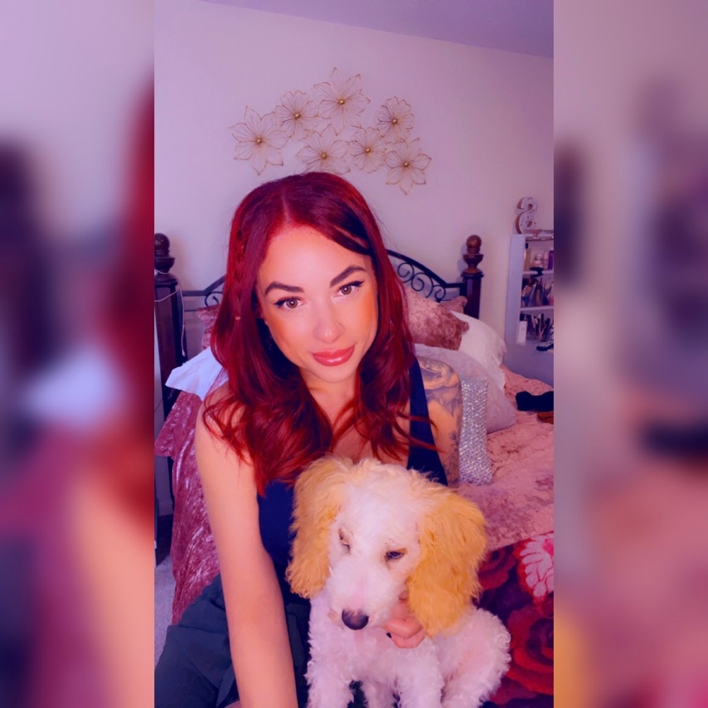 Meet your Posher, Stephanie